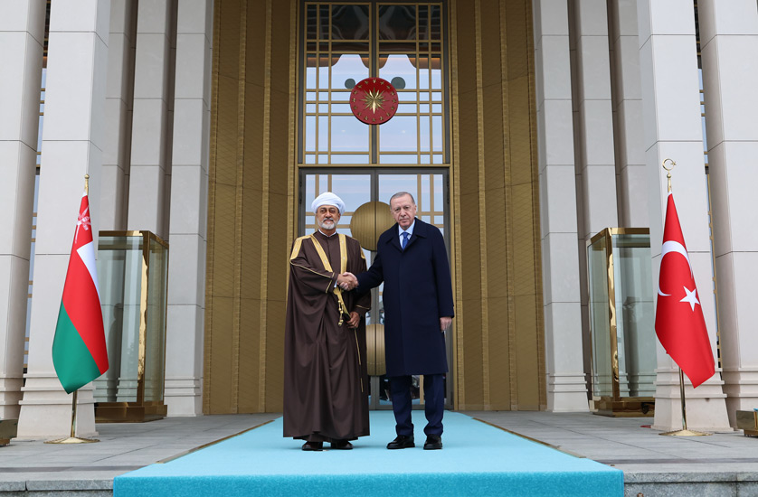 الرئيس أردوغان والسلطان هيثم يبحثان تعزيز العلاقات العمانية – التركية