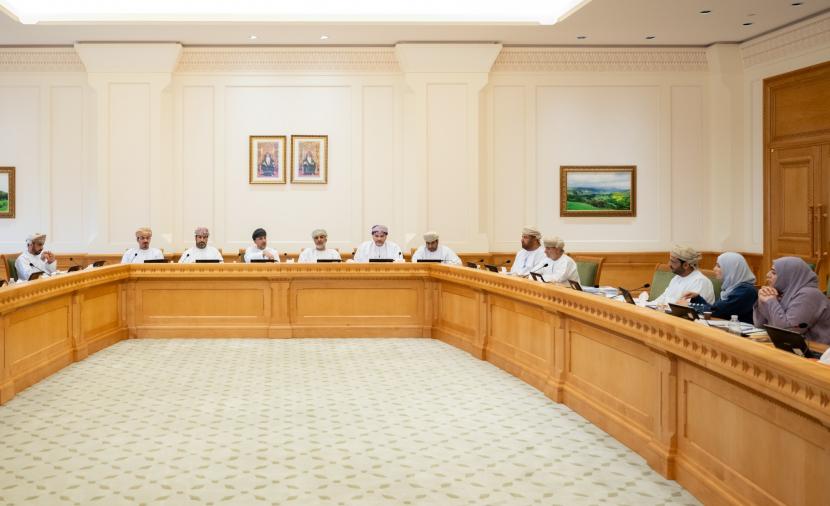 “شبابية الشورى” تستعرض رد مجلس الوزراء حول توظيف خريجي التخصصات الطبية