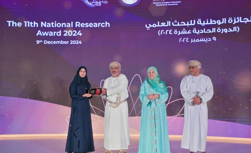 تتويج 13 فائزًا بالجائزة الوطنية للبحث العلمي.. وتوقيع 29 عقدًا لدعم المقترحات البحثية