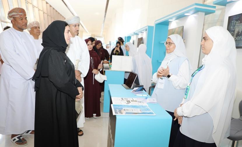 انطلاق المعرض المركزي الأول للشركات الطلابية في متحف “عُمان عبر الزمان”