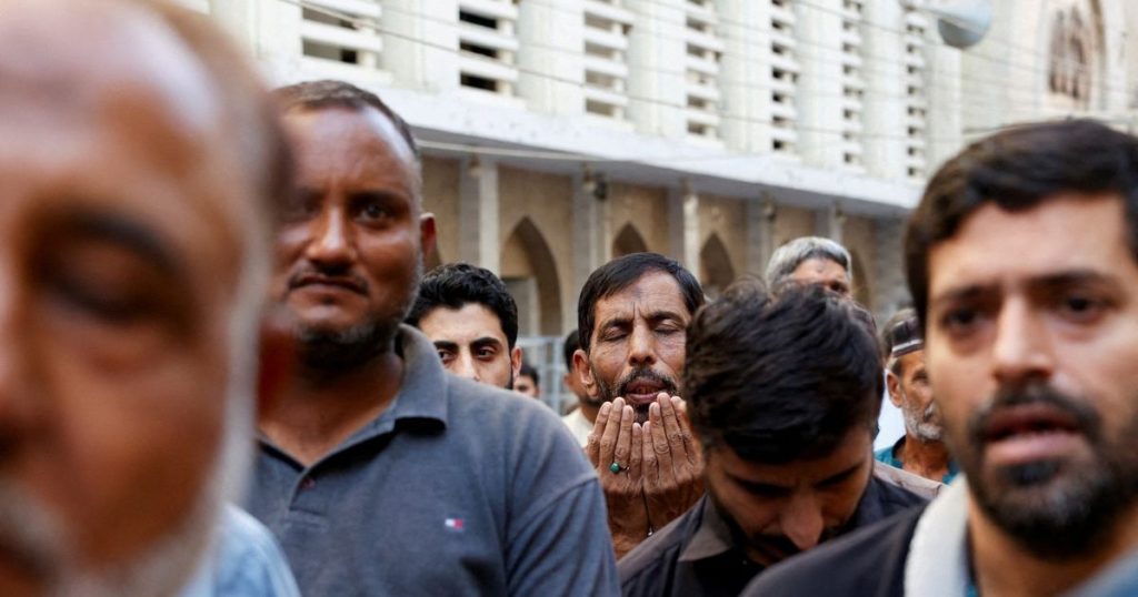 اشتباكات طائفية في باكستان تودي بحياة أكثر من 130 شخصاً