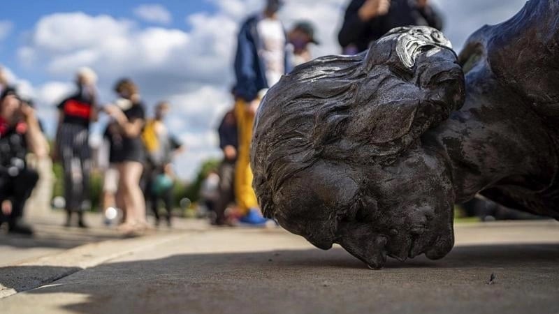 صراع الغرب (2)