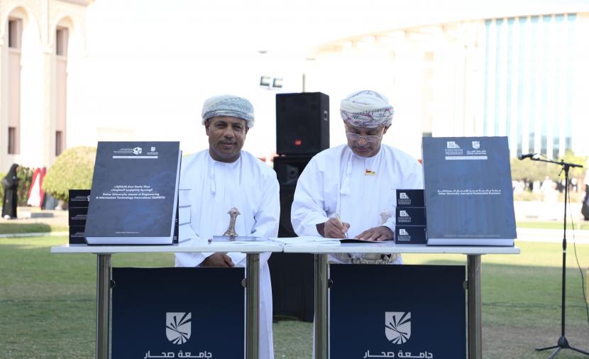 جامعة صحار تدشن مجلتين علميتين لدعم البحث والابتكار