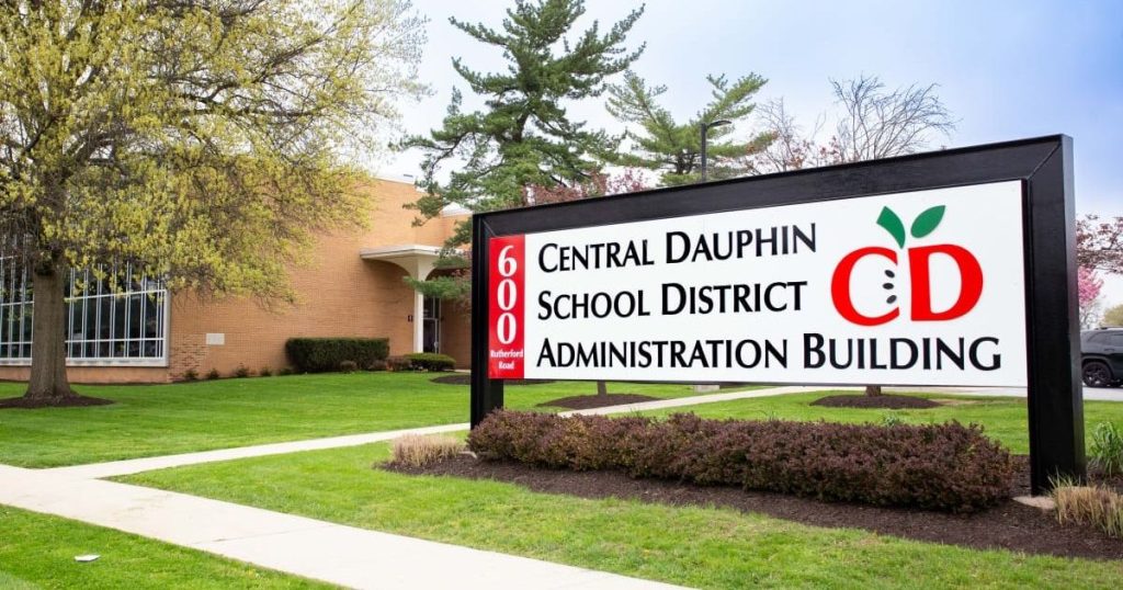 التحقيق مع أميركية لوصفها طالب من أصول فلسطينية بـ”الإرهابي”