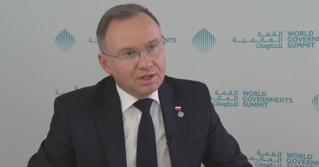 الرئيس البولندي لـ”الشرق”: ترامب يمارس السياسة بطريقة تجارية