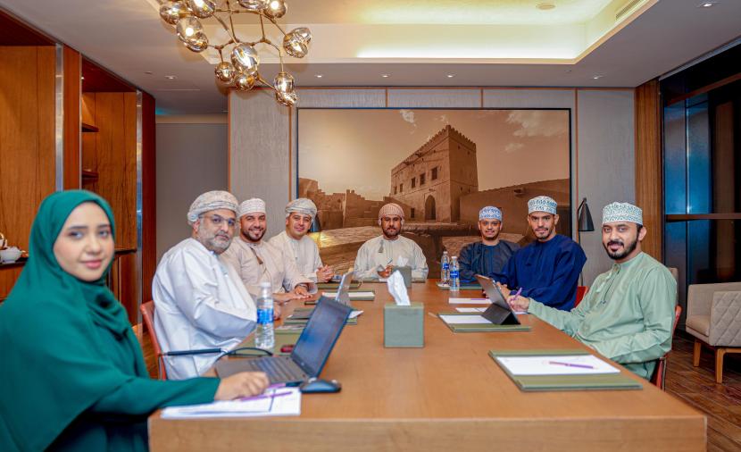 “الغرفة” تستعرض مبادرات وبرامج تعزيز الاقتصاد الرقمي