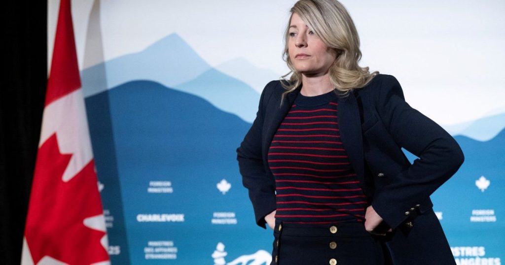 وزيرة الخارجية: سيادة كندا غير مطروحة للنقاش