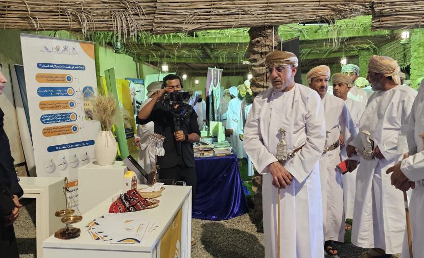 إبراز دور الوقف في التنمية ضمن “الأسبوع الوقفي الخليجي” بنزوى