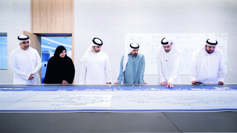 أحمد بن سعيد ومنصور بن محمد يطّلعان على برنامج «إعادة تصميم رحلة المريض»