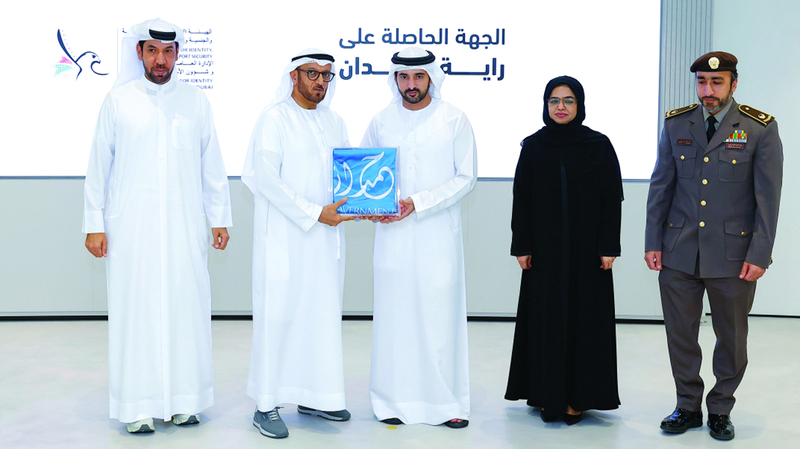 حمدان بن محمد: مستمرون في تطوير خدمات حكومة دبي لإسعاد كل المتعاملين