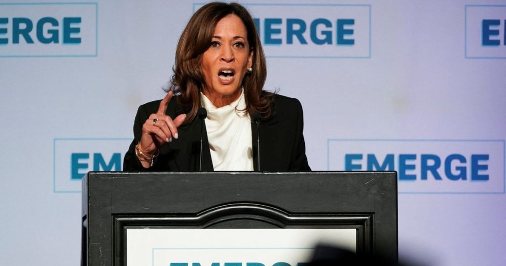 هاريس تعود للأضواء بانتقاد ترمب: تسبب في أكبر أزمة اقتصادية