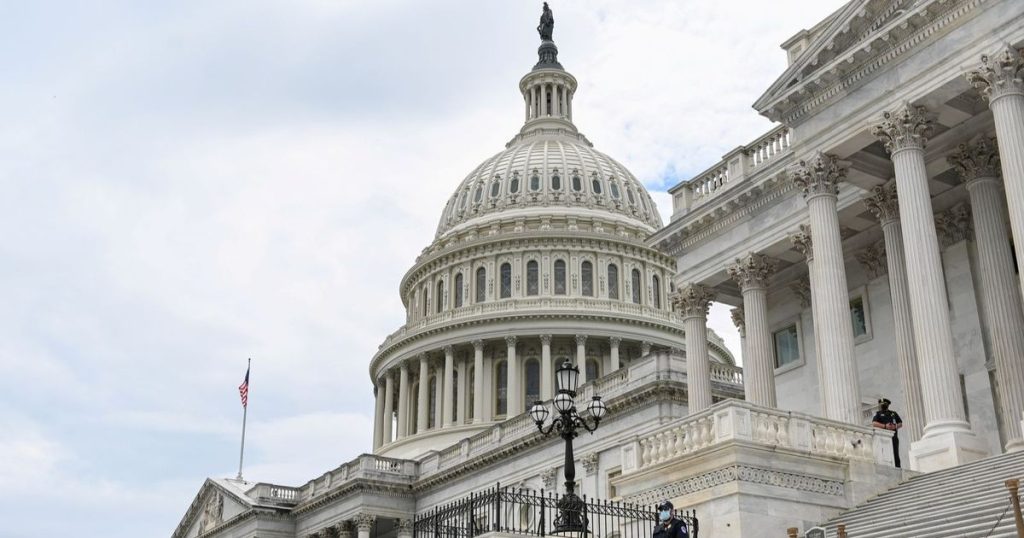 لجنة الميزانية في مجلس النواب ترفض حزمة ترمب الاقتصادية