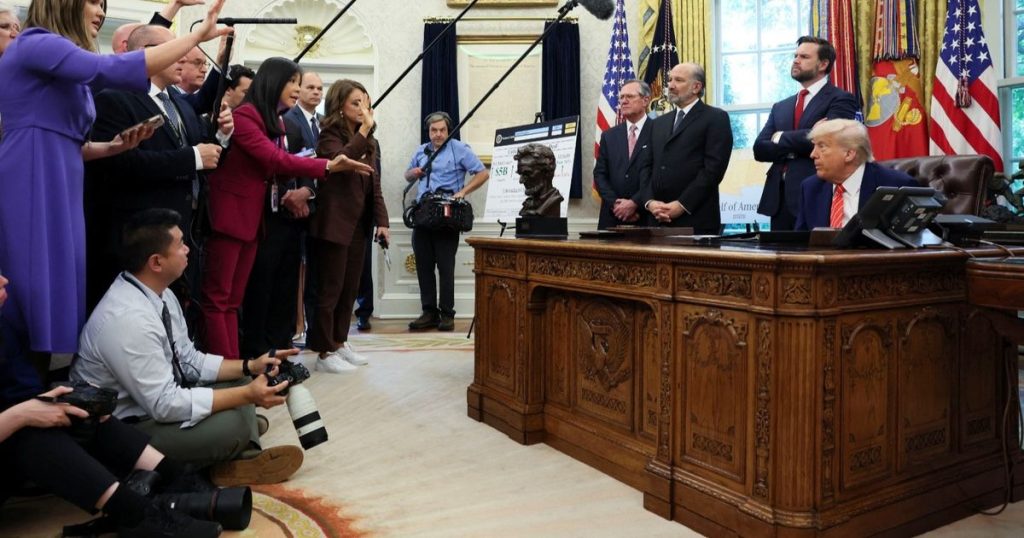 ترمب يعلن عن “مفاوضات مهمة” مع الصين: الرسوم الجمركية ستنخفض