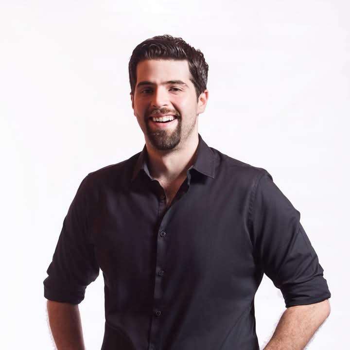 حكاية فنان.. طارق الابياري جده صانع نجومية اسماعيل يس ويوجد نسب بينه وبين ليلي علوى