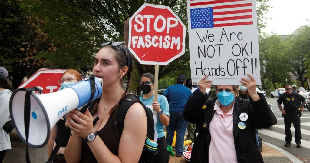 استطلاع: صورة الديمقراطية الأميركية تراجعت عالميا