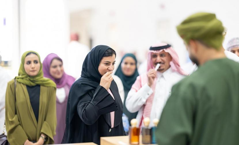 100 من أشهر علامات العطور يجتمعون في “معرض عُمان للعطور” بمركز المؤتمرات والمعارض