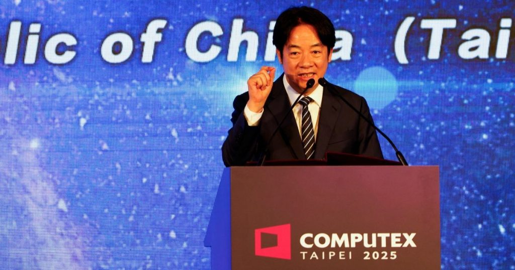 رئيس تايوان يعرض السلام مع الصين.. ويتمسك بتعزيز الدفاع