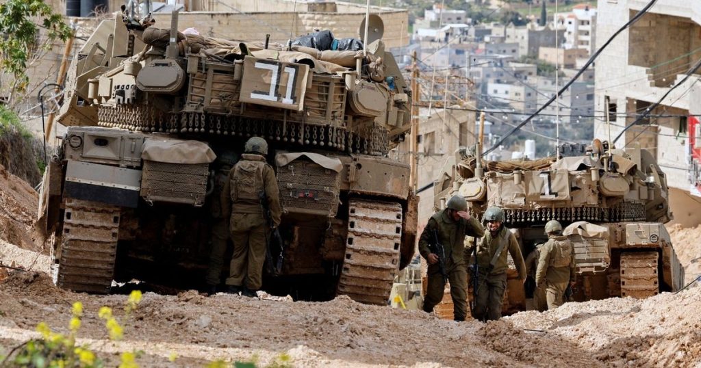 إسرائيل تعتزم هدم أكثر من 100 منزل في مخيمين بالضفة الغربية