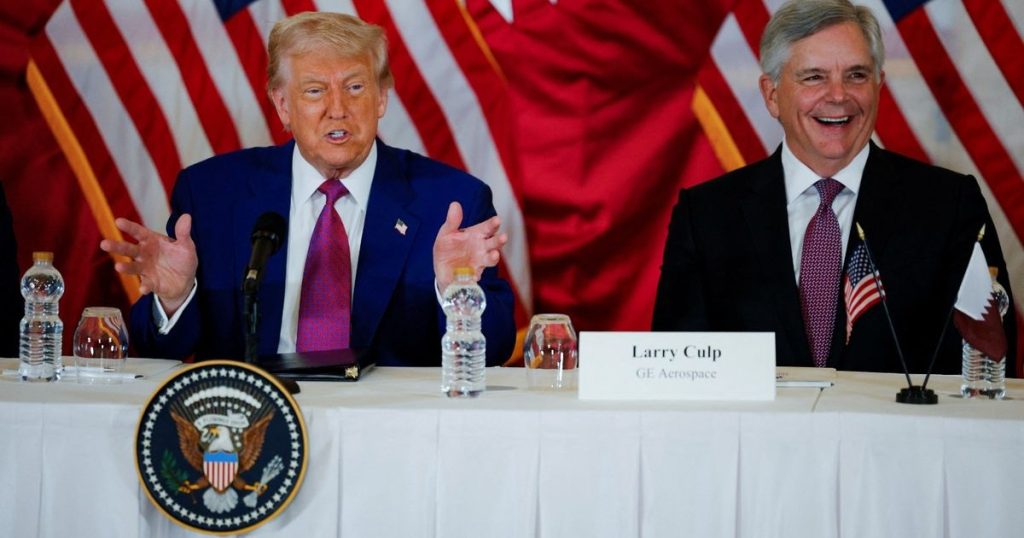 ترمب: سنحمي الشرق الأوسط.. ونقترب من إبرام اتفاق مع إيران