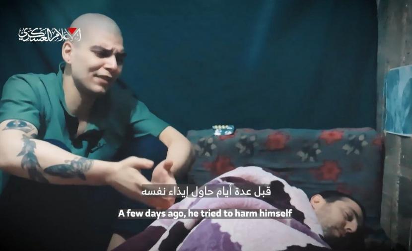 “القسام” تنشر فيديو جديد لأسيرين إسرائيليين