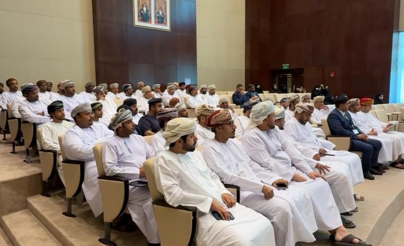 “الطيران المدني” تطلق مبادرة “شراكة” لتنمية الكفاءات الوطنية في ظفار
