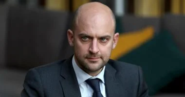 وزير الخارجية الفرنسي : نتمسك بالحل السياسي للنزاع الصهيوني الفلسطيني