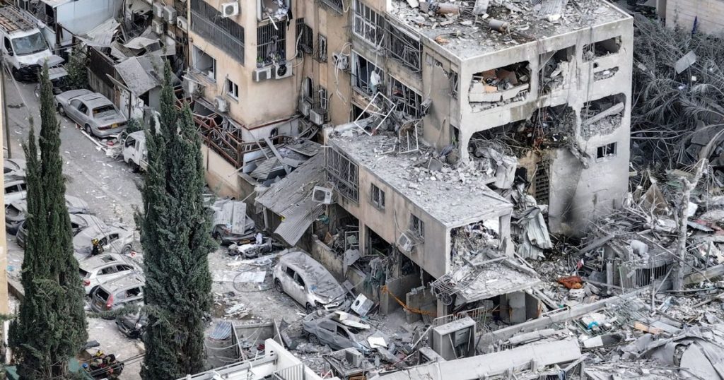 إيران تعلن استخدام صاروخ جديد قادر على اختراق دفاعات إسرائيل