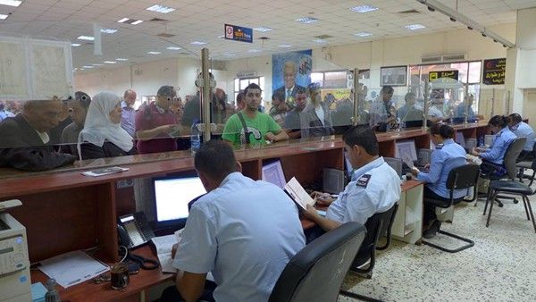 المعابر والحدود: استئناف العمل على معبر الكرامة اعتبارًا من يوم غدٍ الجمعة وفي كلا الاتجاهين