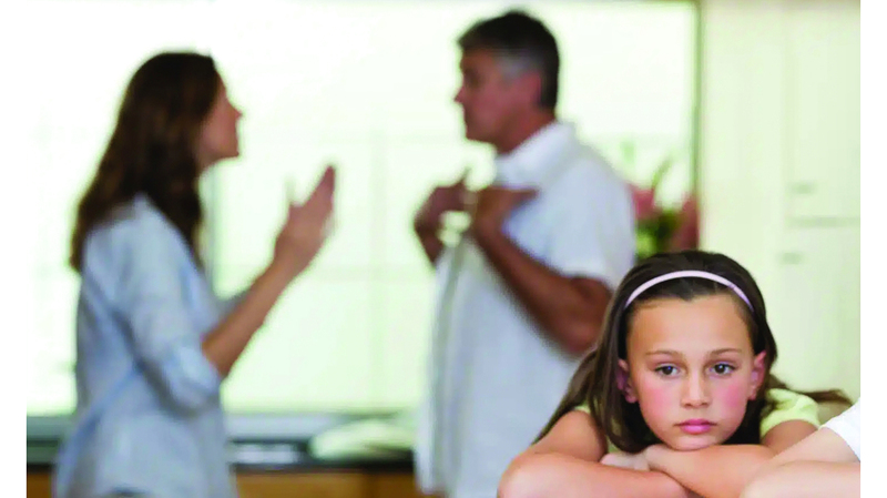 مصلحة المحضون شرطاً لتنفيذ قرار «اختيار الحاضن» بعد سن الـ 15