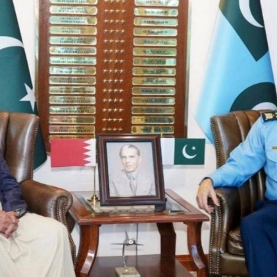 رئيس الحرس الوطني يلتقي مع قائد سلاح الجو الباكستاني – الوطن