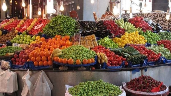 أسعار الخضراوات والفاكهة في أسواق أسوان اليوم الجمعة