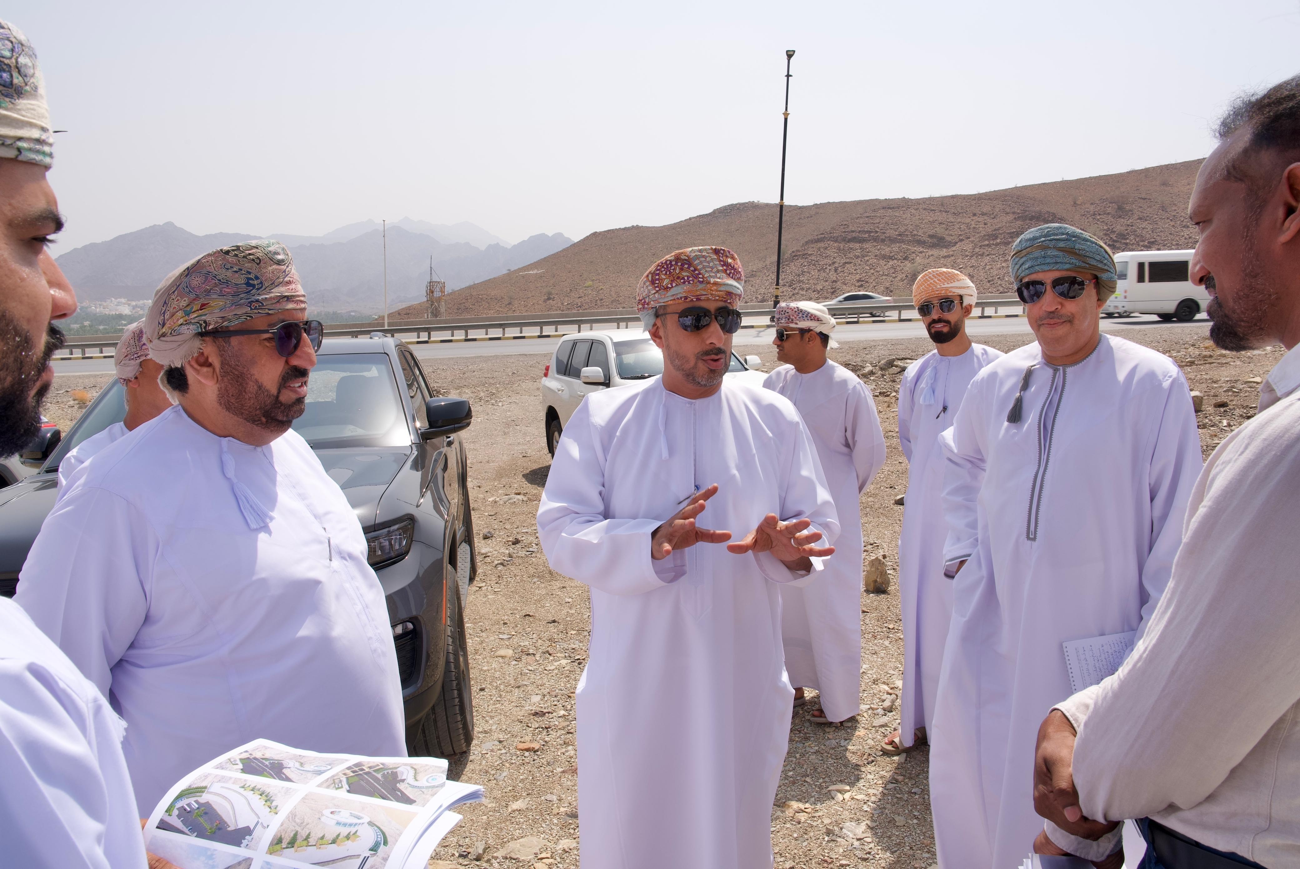 محافظ جنوب الباطنة في الرستاق (3).jpeg
