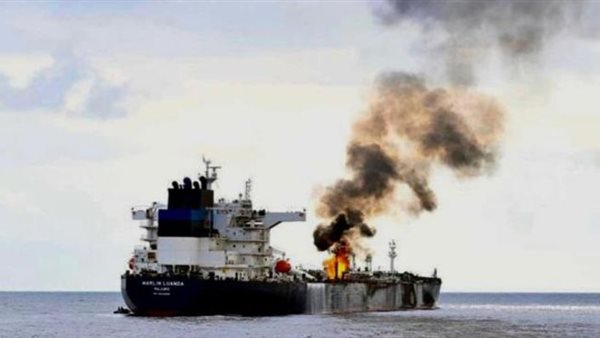 الحوثيون يهددون بتصعيد الهجمات البحرية في البحر الأحمر