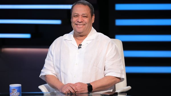 محمد صلاح “كاتم على نفس” الإنجليزي.. وأنصحه يقرأ كتاب ويلعب يوجا