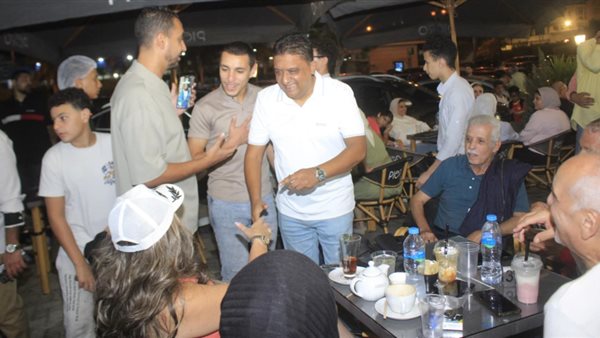إلتفاف أعضاء سموحة حول محمد سودان