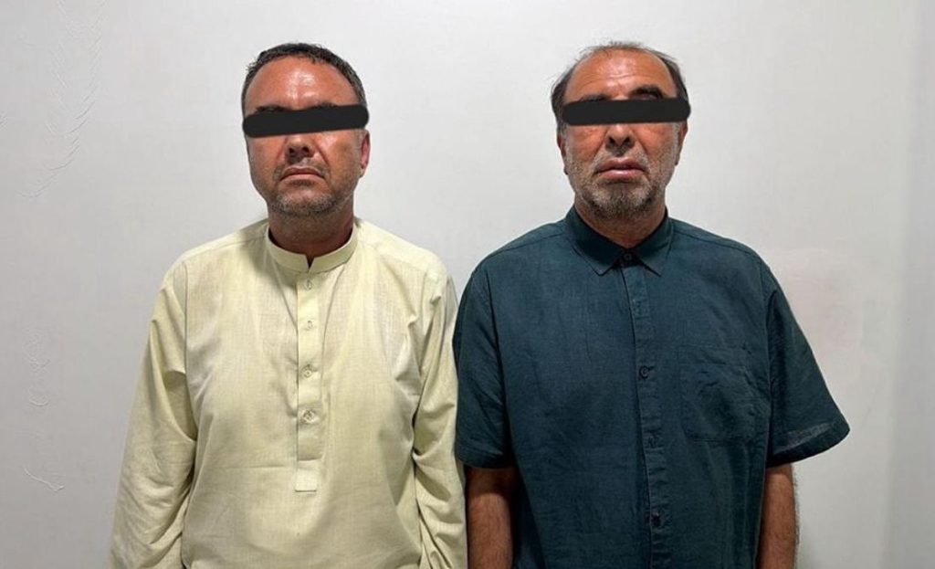 خلال 3 ساعات فقط.. شرطة الفجيرة تطيح بعصابة خطيرة لسرقة عملاء البنوك