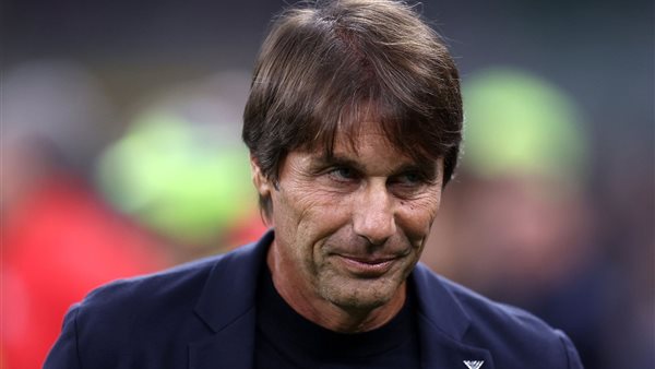 كونتي يضغط علي إدارة نابولي لحسم صفقة لاعب اليونايتد