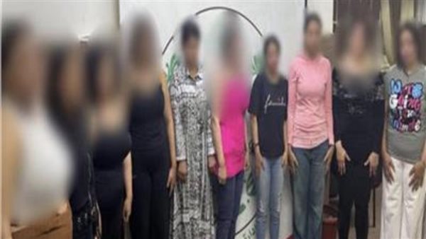 حبس 10 سيدات بتهمة الإعلان عن المتعة الحرام عبر تطبيق شهير