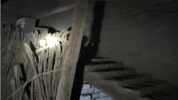 «كانوا نايمين».. مصرع 3 شقيقات وإصابة شقيقهم في انهيار سقف غرفة عليهم