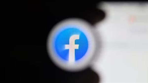 نشر الصور الفاضحة حرام شرعًا ويُعد من نشر الفاحشة