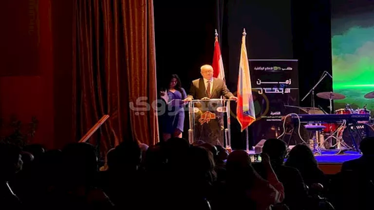 وليد سيف: ملتقى الأفلام الوثائقية يعرض أفلاما نادرا ما نشاهدها عن الأب