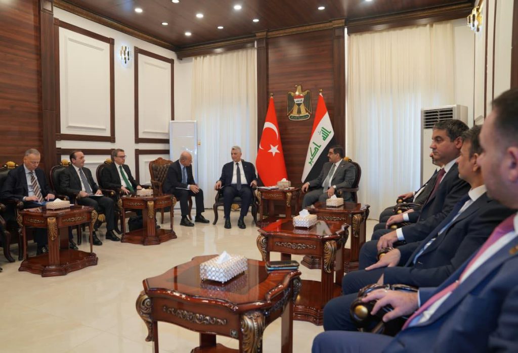 وزير التجارة العراقي يبحث مع نظيره التركي تعزيز التبادل الاقتصادي