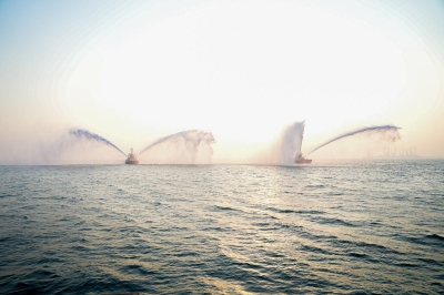 تدشين القاطرتين البحريتين ‘سفتزر المنامة’ و’سفتزر أوال’ – الوطن