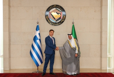 الأمين العام لمجلس التعاون يبحث مع نائب وزير خارجية جمهورية اليونان العلاقات الخليجية اليونانية – الوطن