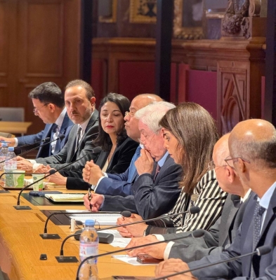 سفير مملكة البحرين في باريس يشارك في اجتماع رئيس لجنة الشؤون الخارجية والدفاع والقوات المسلّحة مع عدد من السفراء العرب في باريس – الوطن