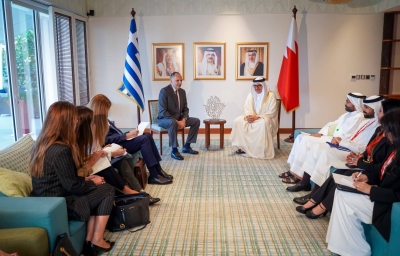 وزير الخارجية يلتقي مع وزير الخارجية في جمهورية اليونان – الوطن