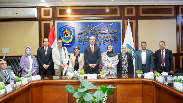 افتتاح المتحف المصري الكبير| جامعة دمنهور تهنئ الرئيس السيسي وتوجه بتنظيم زيارات للطلاب