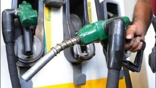 ضبط محطة وقود لتصرفها فى 16 طن بنزين بقنا