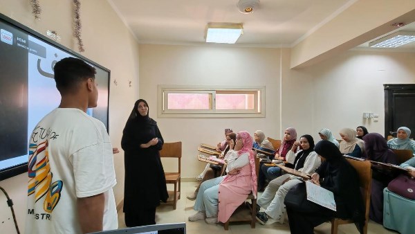 جامعة الأقصر تواصل تنفيذ مبادرة تمكين لدعم الطلاب ذوي الإعاقة