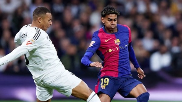 ريال مدريد يحسم الكلاسيكو أمام برشلونة بنتيجة 2-1 بالدوري الإسباني